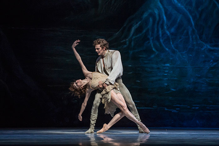 Sebastián Vinet y Romina Contreras en el ballet «Manon»