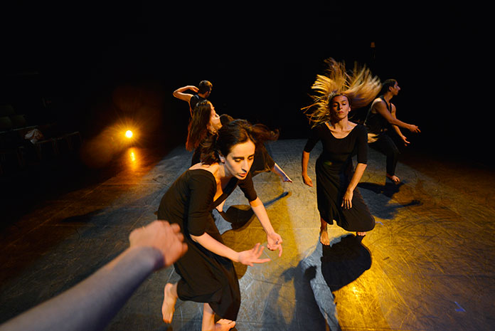 Séptima compañía de danza contemporánea en ensayo de «Sótano»